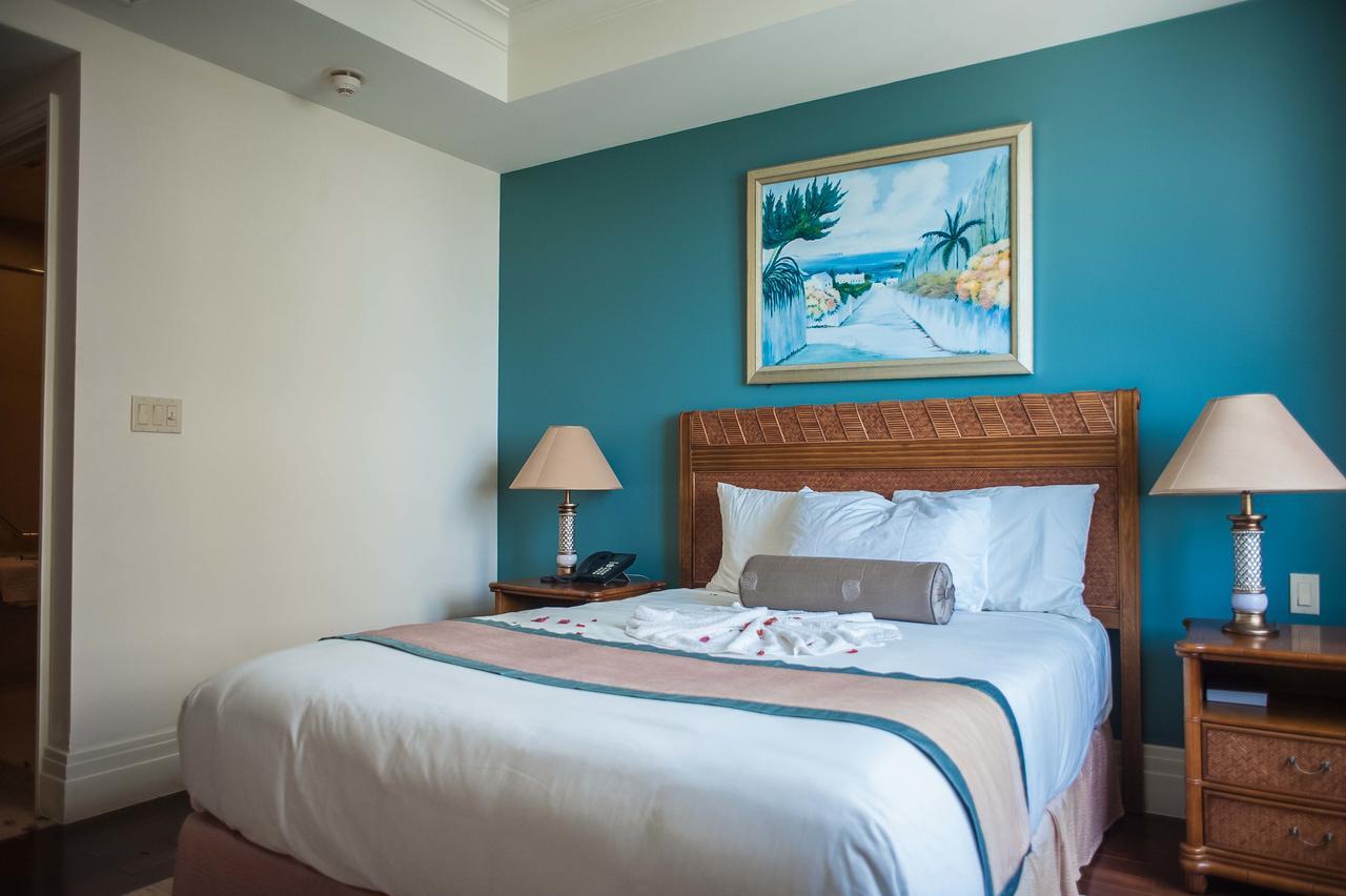 Palmyra Luxury Beach Condos Монтего Бей Екстериор снимка