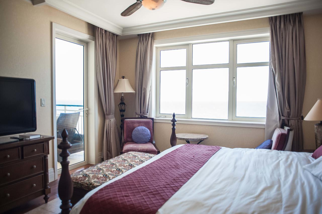 Palmyra Luxury Beach Condos Монтего Бей Екстериор снимка